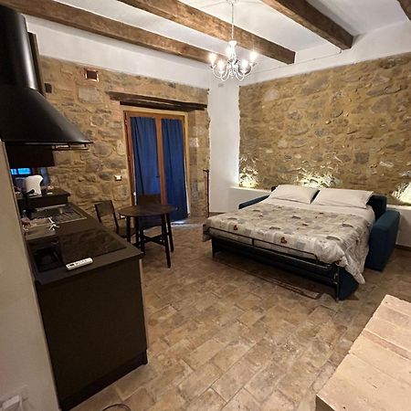 דירות Castelnuovo dellʼAbate Borgo Di Mezzo מראה חיצוני תמונה